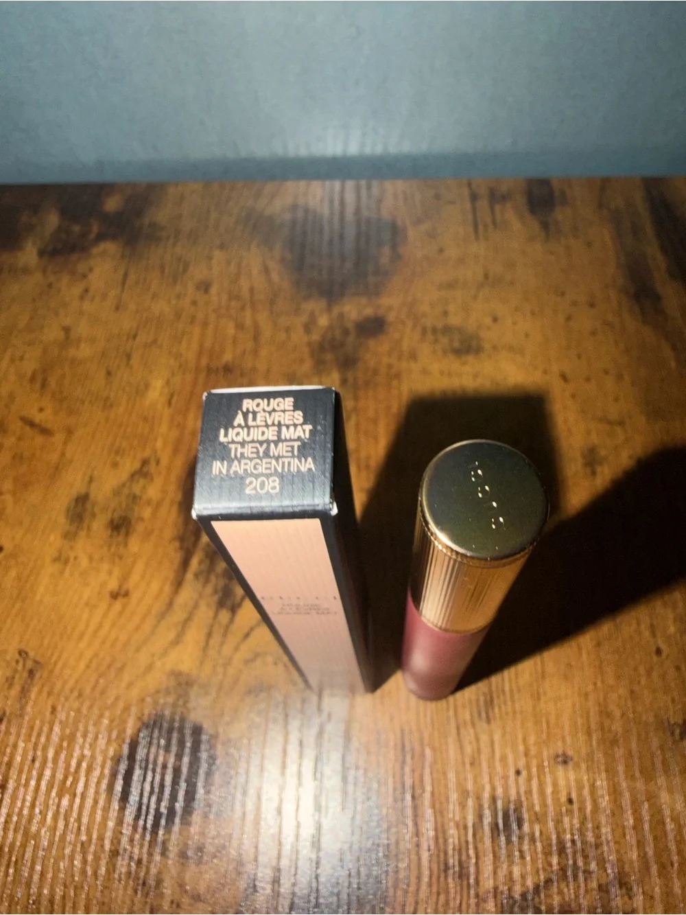 Gucci Rouge à Lèvres Liquide Mat Lip Colour , 208 They Met in Argentina